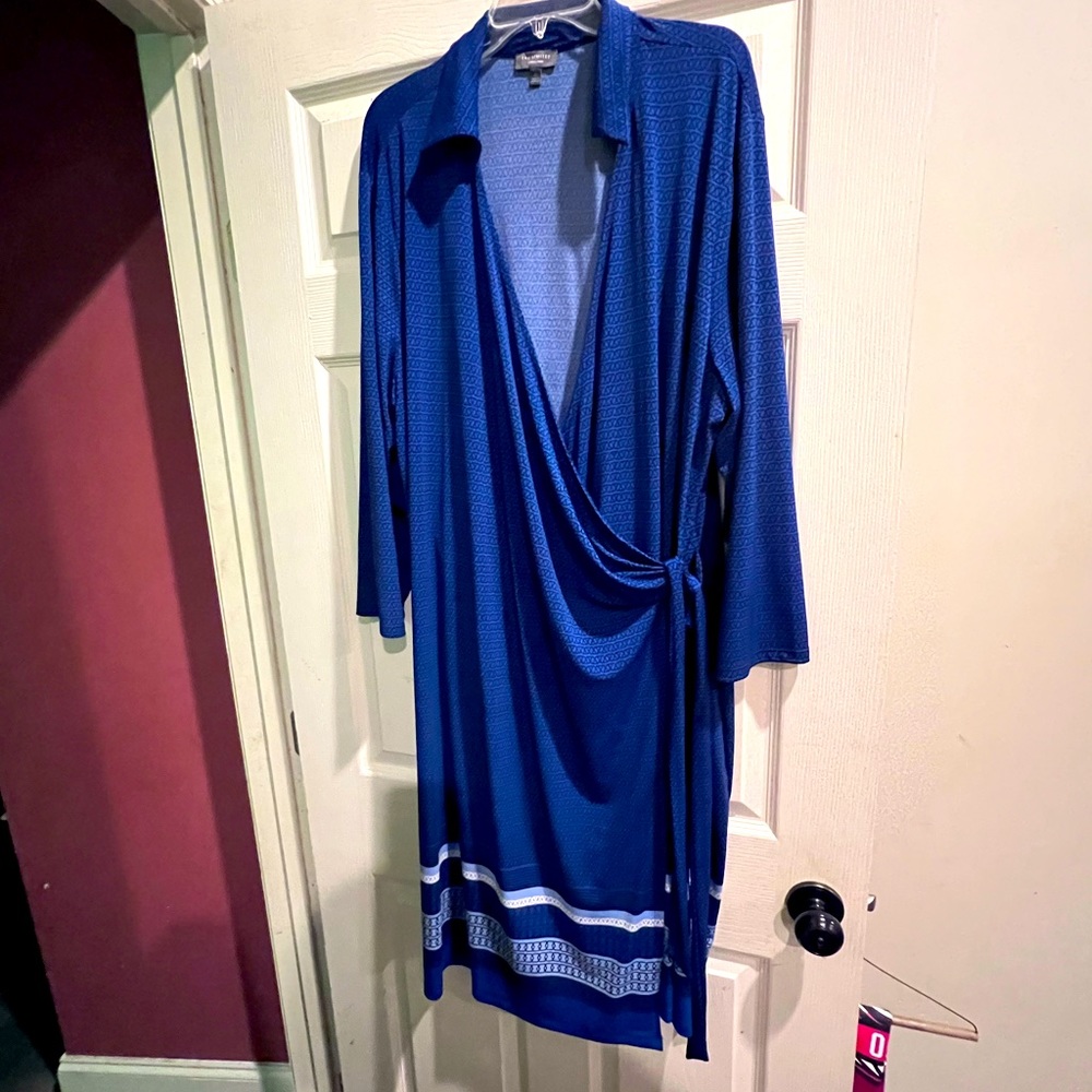 Navy blue The limited dress